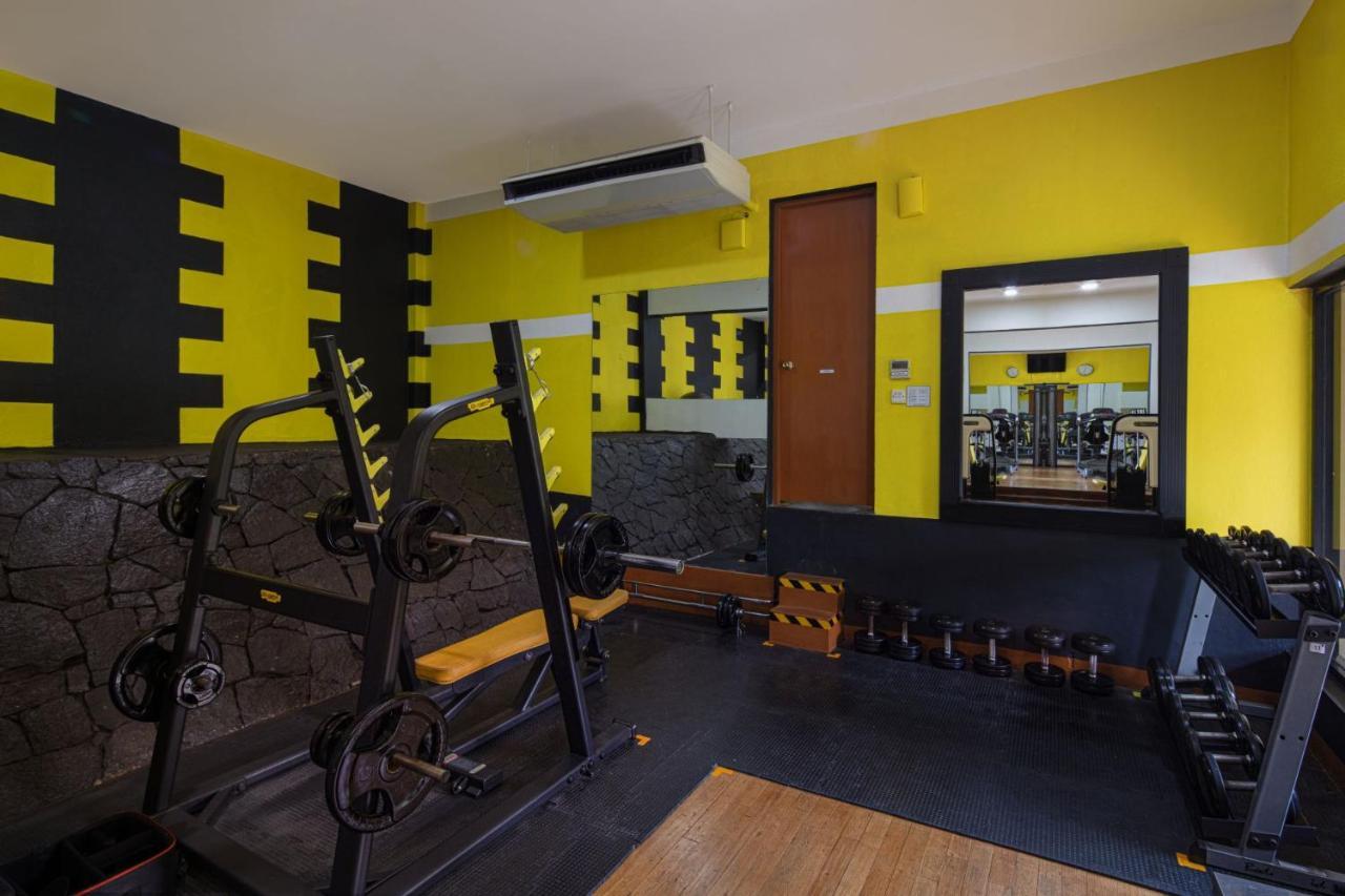 Hotel Earl's Regency 5*